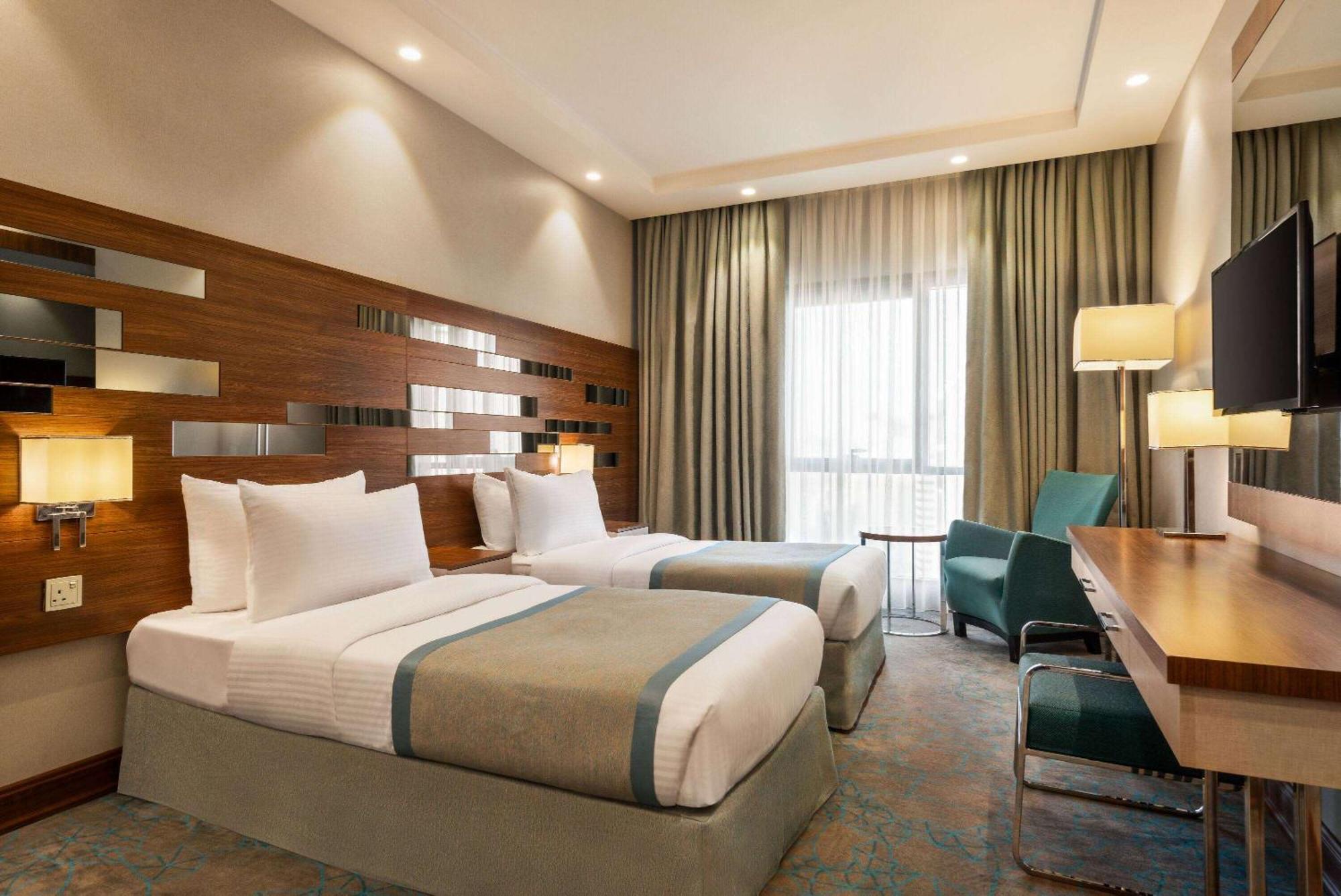 Ramada By Wyndham Makkah Zad Al Rawda Hotel Mecca Bagian luar foto